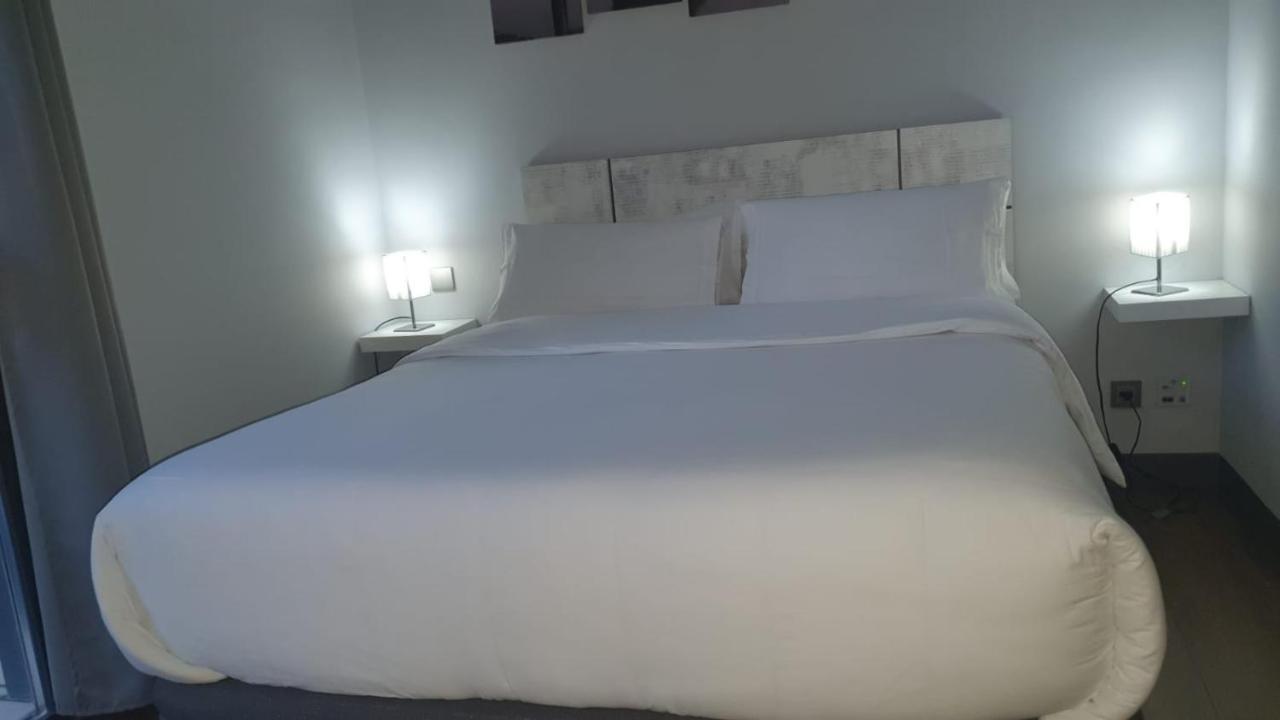 H La Cabana Pozuelo de Alarcon Luaran gambar