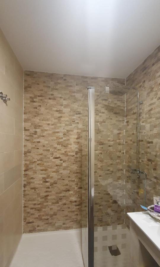 H La Cabana Pozuelo de Alarcon Bilik gambar