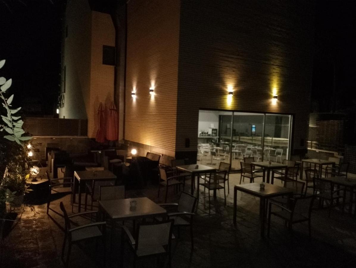 H La Cabana Pozuelo de Alarcon Luaran gambar