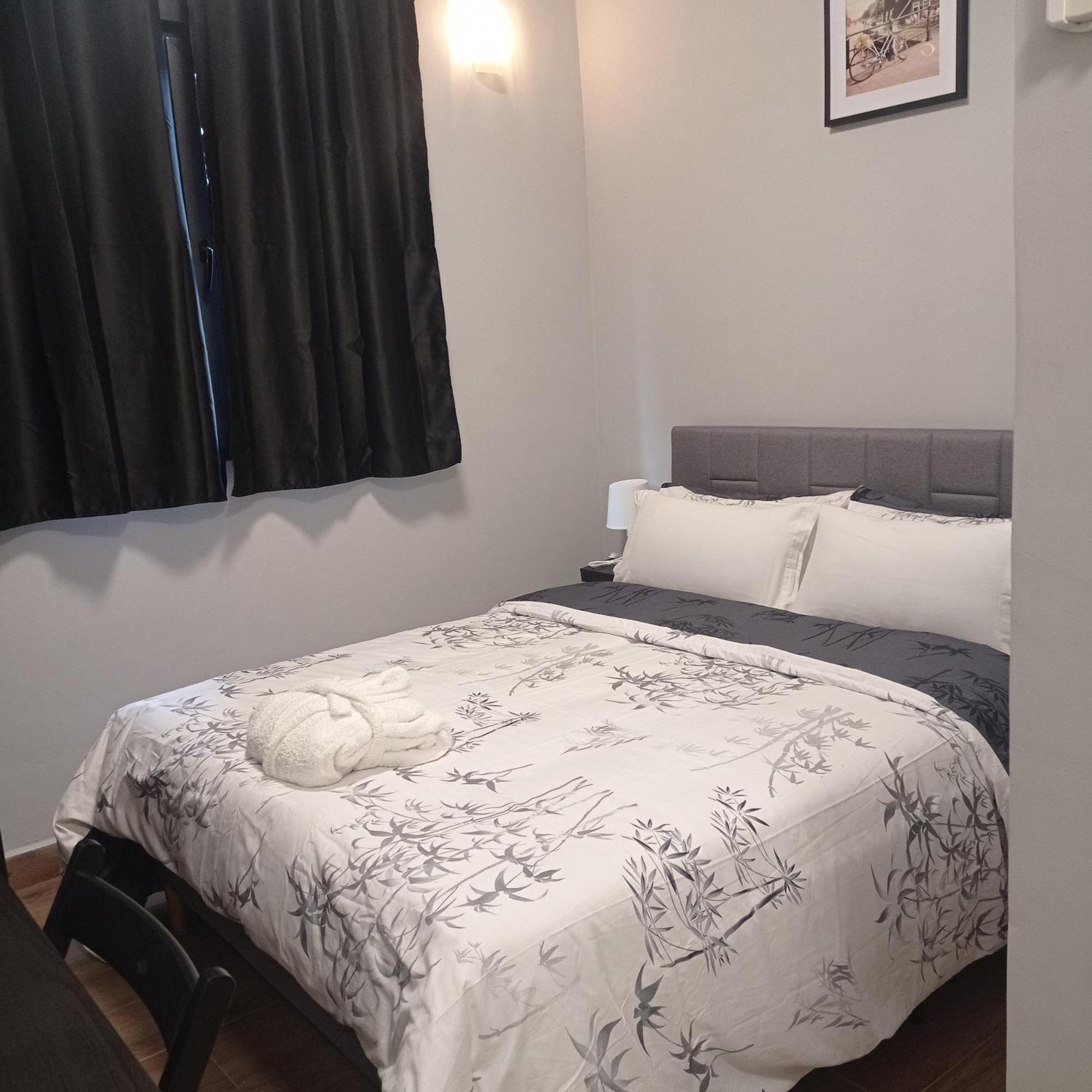H La Cabana Pozuelo de Alarcon Luaran gambar