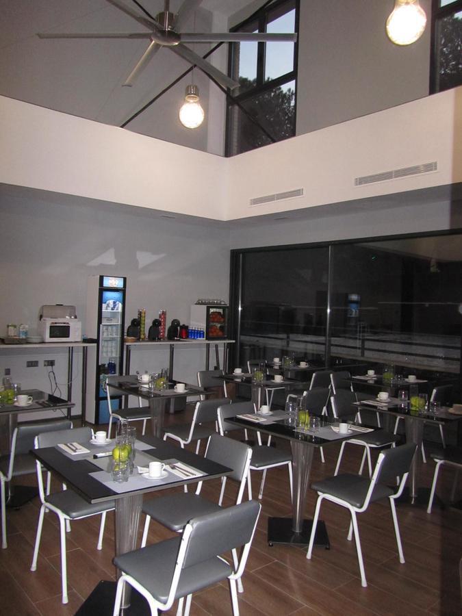 H La Cabana Pozuelo de Alarcon Luaran gambar