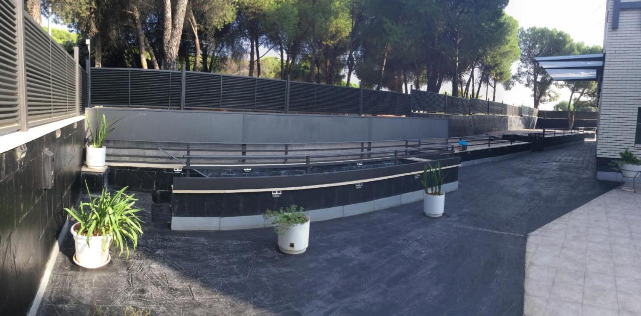 H La Cabana Pozuelo de Alarcon Luaran gambar