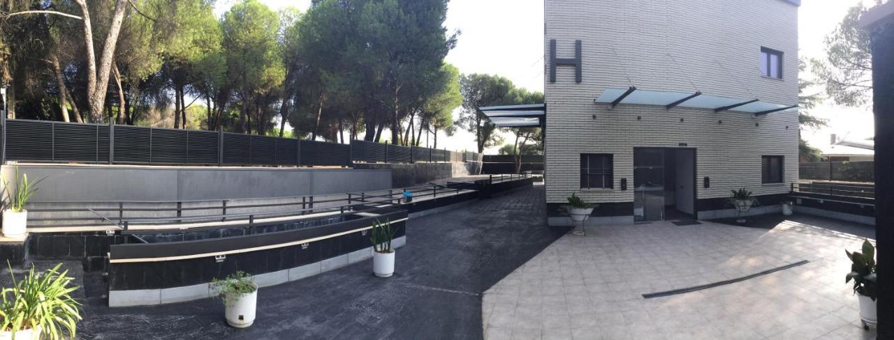 H La Cabana Pozuelo de Alarcon Luaran gambar